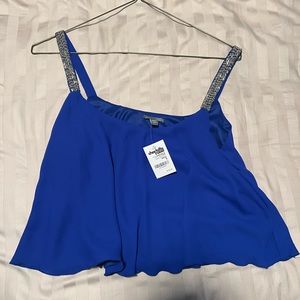 Set of 2 crop tops. Size small